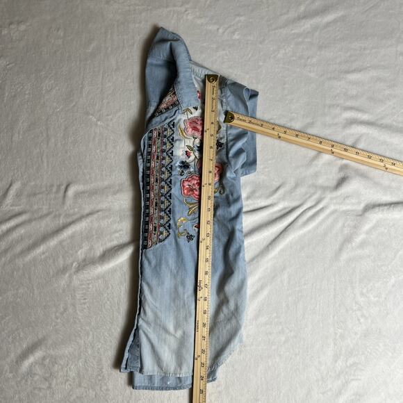Driftwood Women’s Embroidered Detty Blouse Size M Floral Boho California Country - Picture 7 of 9